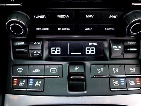 Used 2017 Porsche 911 Carrera S Cabriolet RWD image 28