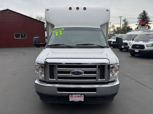 Used 2022 Ford E-350 and Econoline 350 Super Duty RWD image 27