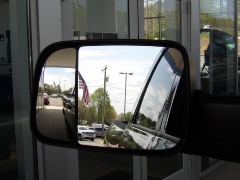 Used 2022 RAM 2500 Tradesman image 33