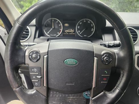 Used 2011 Land Rover LR4 HSE image 8