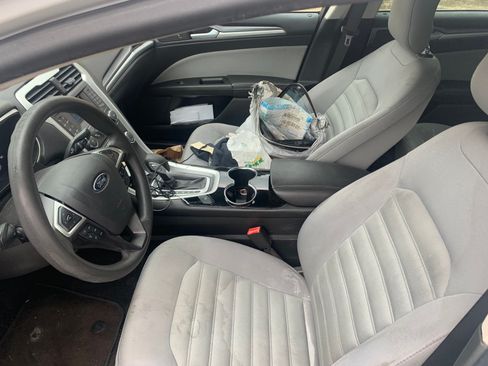 Used 2014 Ford Fusion S image 8