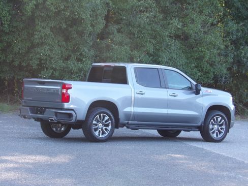 Used 2026 Chevrolet Silverado 1500 4x4 Crew Cab RST image 8