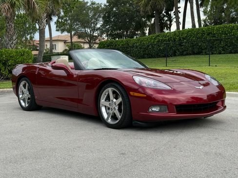 Used 2006 Chevrolet Corvette Convertible RWD image 11