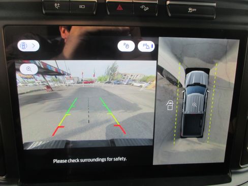 Used 2024 Ford F150 XLT image 7