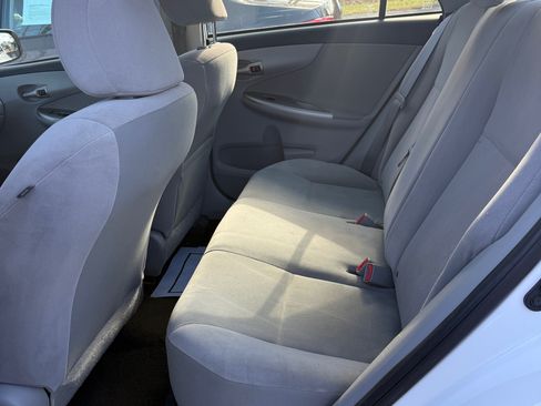 Used 2012 Toyota Corolla LE image 6