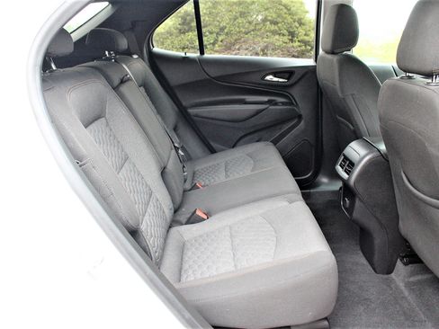 Used 2018 Chevrolet Equinox FWD LT w/ 1LT image 19