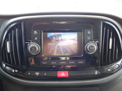 Used 2019 RAM ProMaster City Tradesman image 13