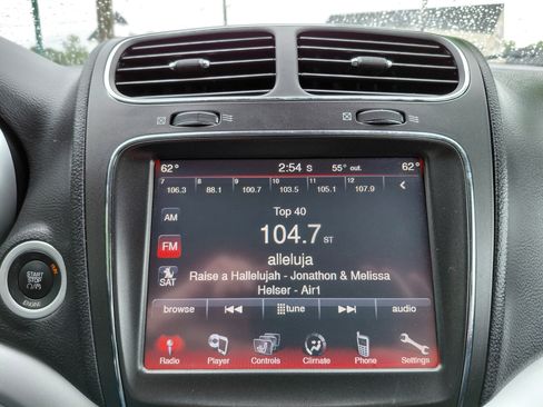 Used 2015 Dodge Journey SXT image 24