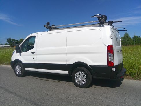 Used 2019 Ford Transit 150 XL RWD image 10