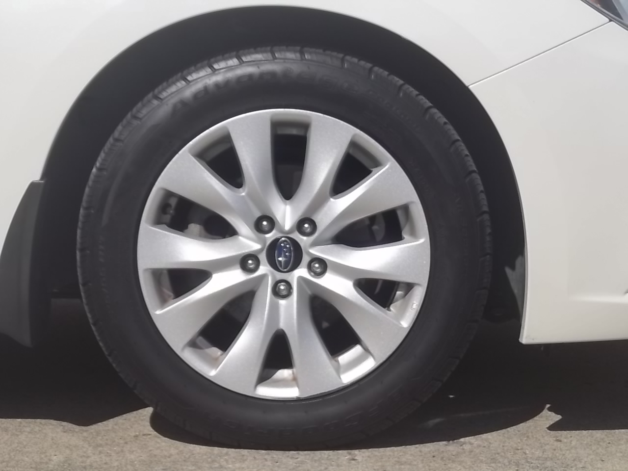 Used 2015 Subaru Legacy 2.5i Premium AWD/4WD image 15