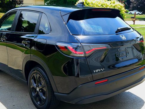 Used 2026 Honda HR-V AWD LX image 3