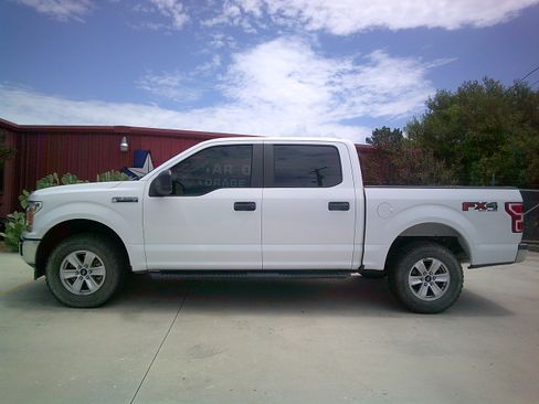 Used 2018 Ford F150 XL AWD/4WD image 2