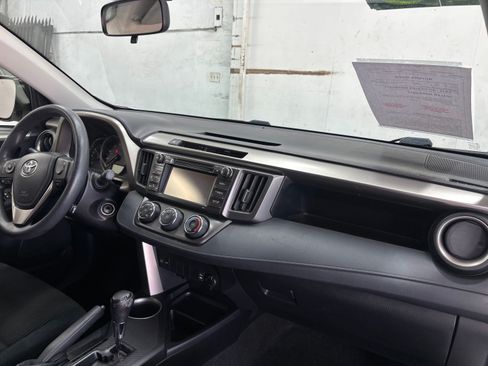 Used 2015 Toyota RAV4 LE image 15