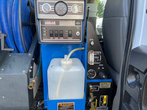 Used 2019 Chevrolet Express 3500 image 11