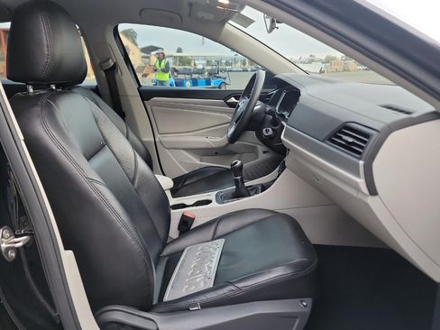Used 2019 Volkswagen Jetta S image 10