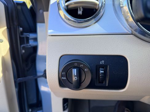 Used 2006 Ford Mustang GT Premium image 7