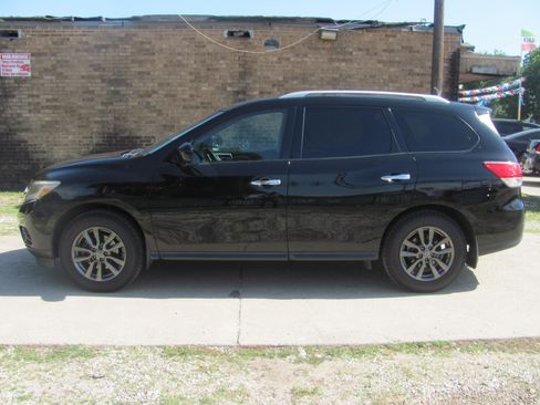 Used 2014 Nissan Pathfinder 4WD image 1