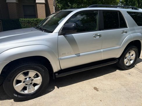Used 2007 Toyota 4Runner 4WD SR5 image 5