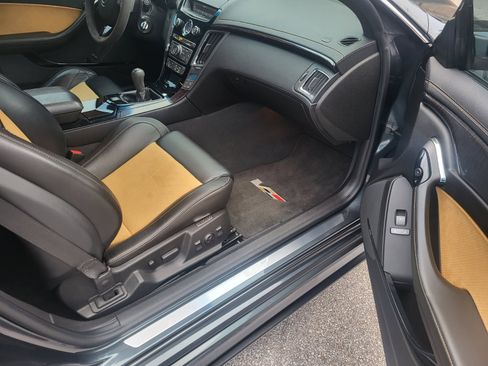 Used 2011 Cadillac CTS V Coupe RWD image 12