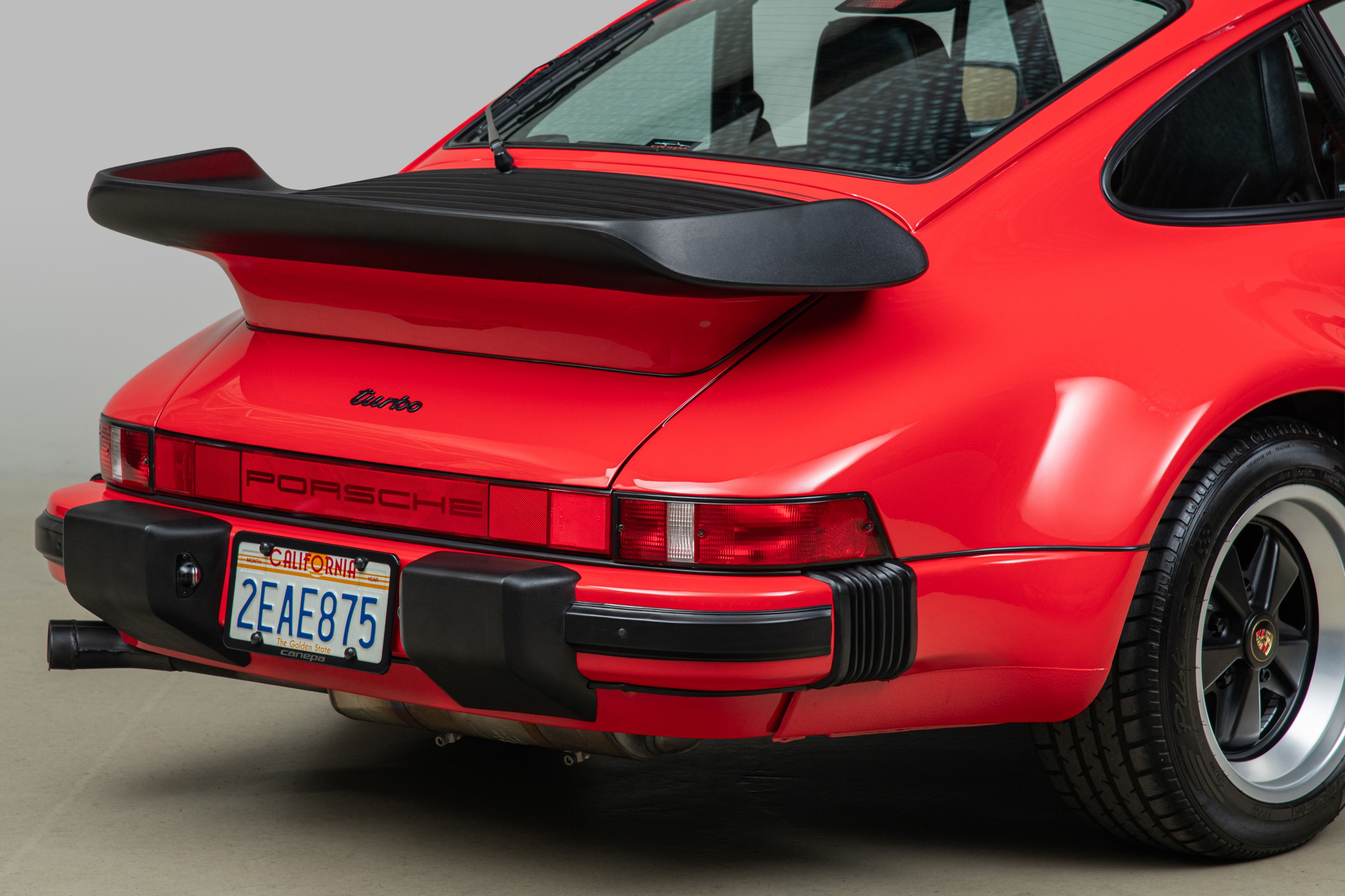 Used 1988 Porsche 911 Turbo Coupe RWD image 88