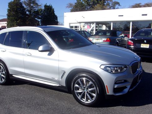 Used 2018 BMW X3 xDrive30i image 2