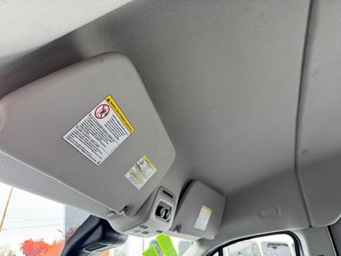 Used 2022 Ford Transit 350 XLT image 17