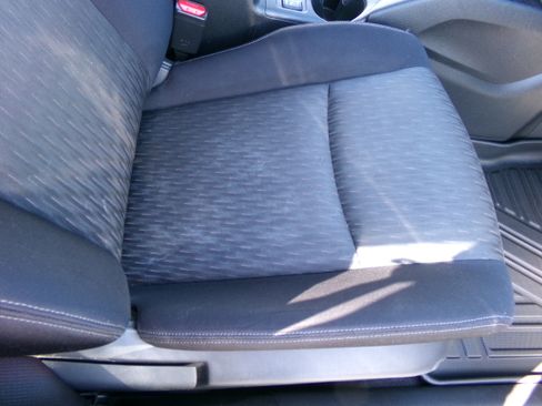 Used 2017 Nissan Rogue AWD image 12