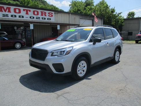 Used 2020 Subaru Forester S AWD/4WD image 2