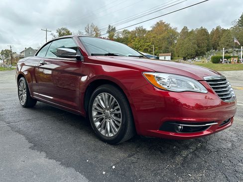 Used 2013 Chrysler 200 Limited image 5