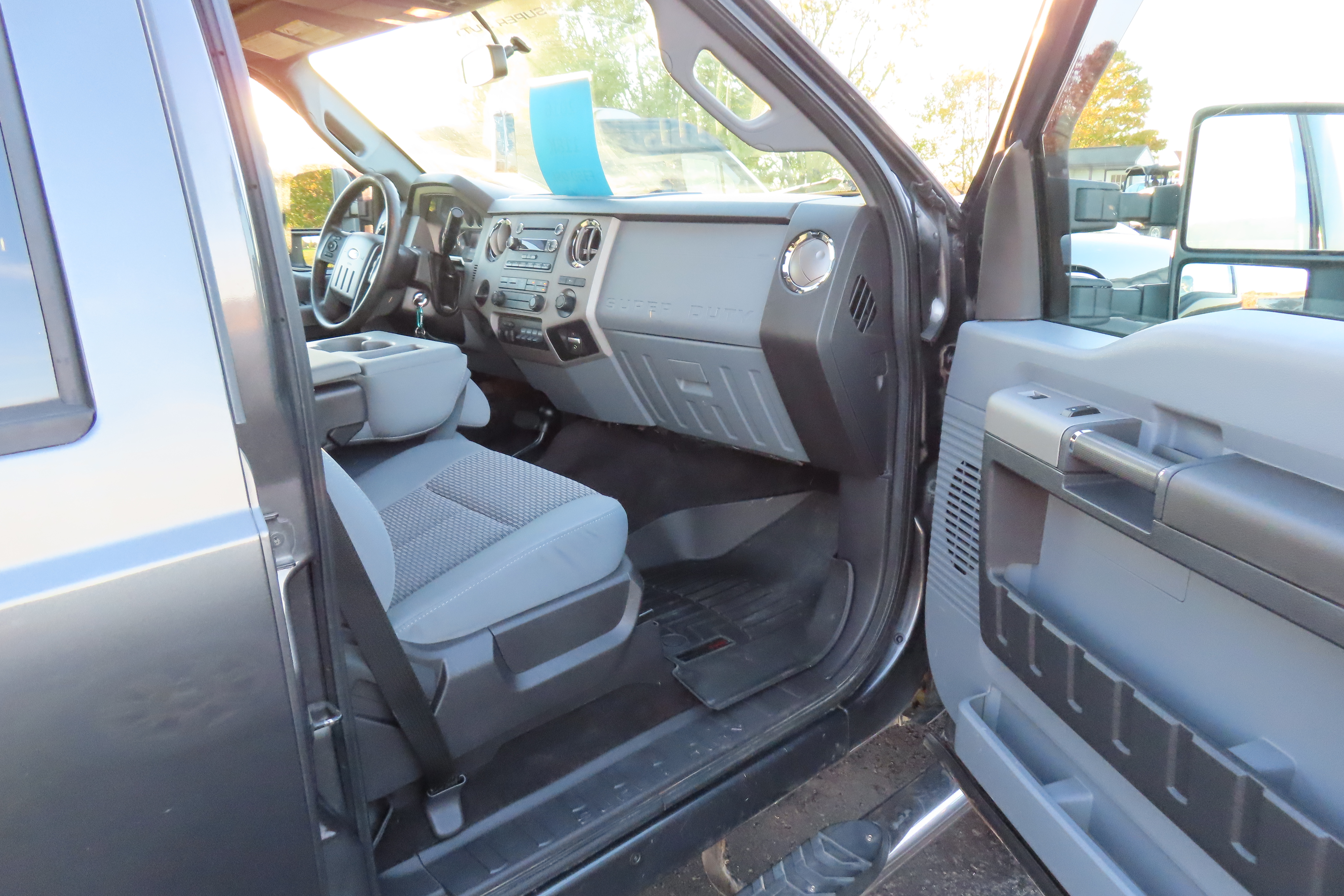 Used 2016 Ford F350 4x4 Crew Cab Super Duty image 14