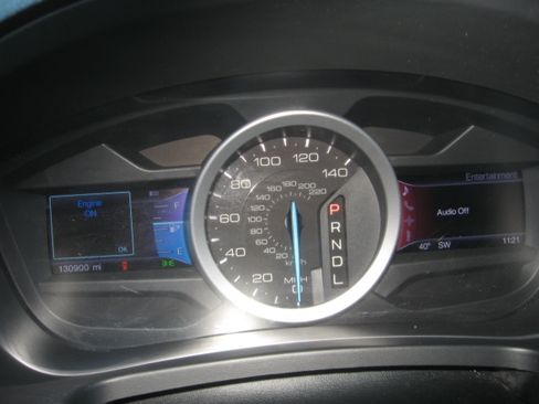 Used 2013 Ford Explorer XLT image 9