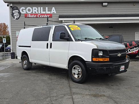 Used 2007 Chevrolet Express 3500 image 1
