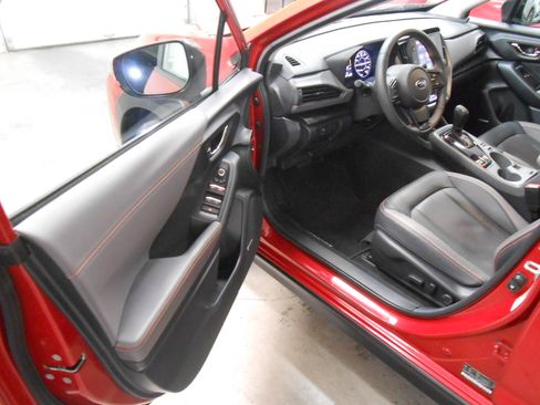 Used 2024 Subaru Crosstrek 2.5i Limited image 8