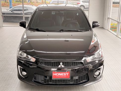 Used 2017 Mitsubishi Lancer LE image 2