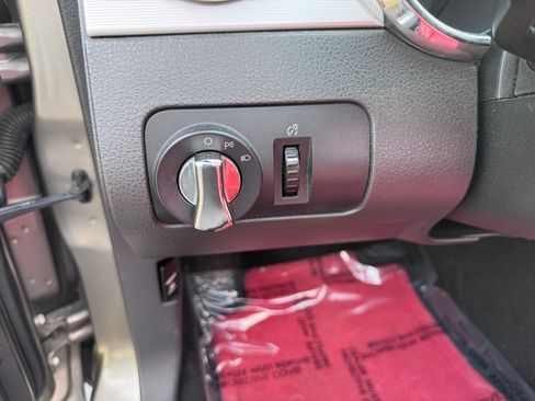 Used 2005 Ford Mustang Premium image 6