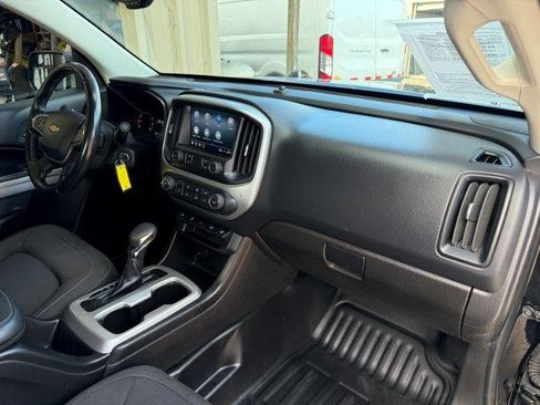 Used 2022 Chevrolet Colorado LT image 11