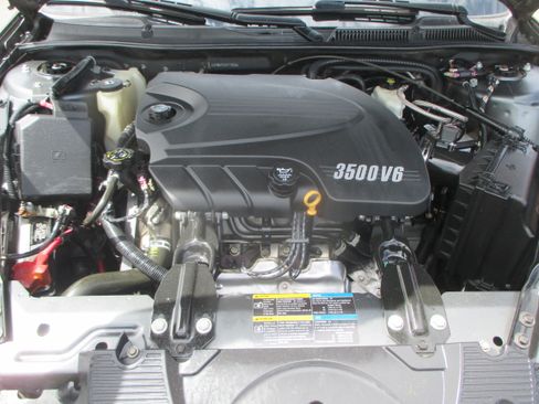 Used 2010 Chevrolet Impala LT FWD image 15