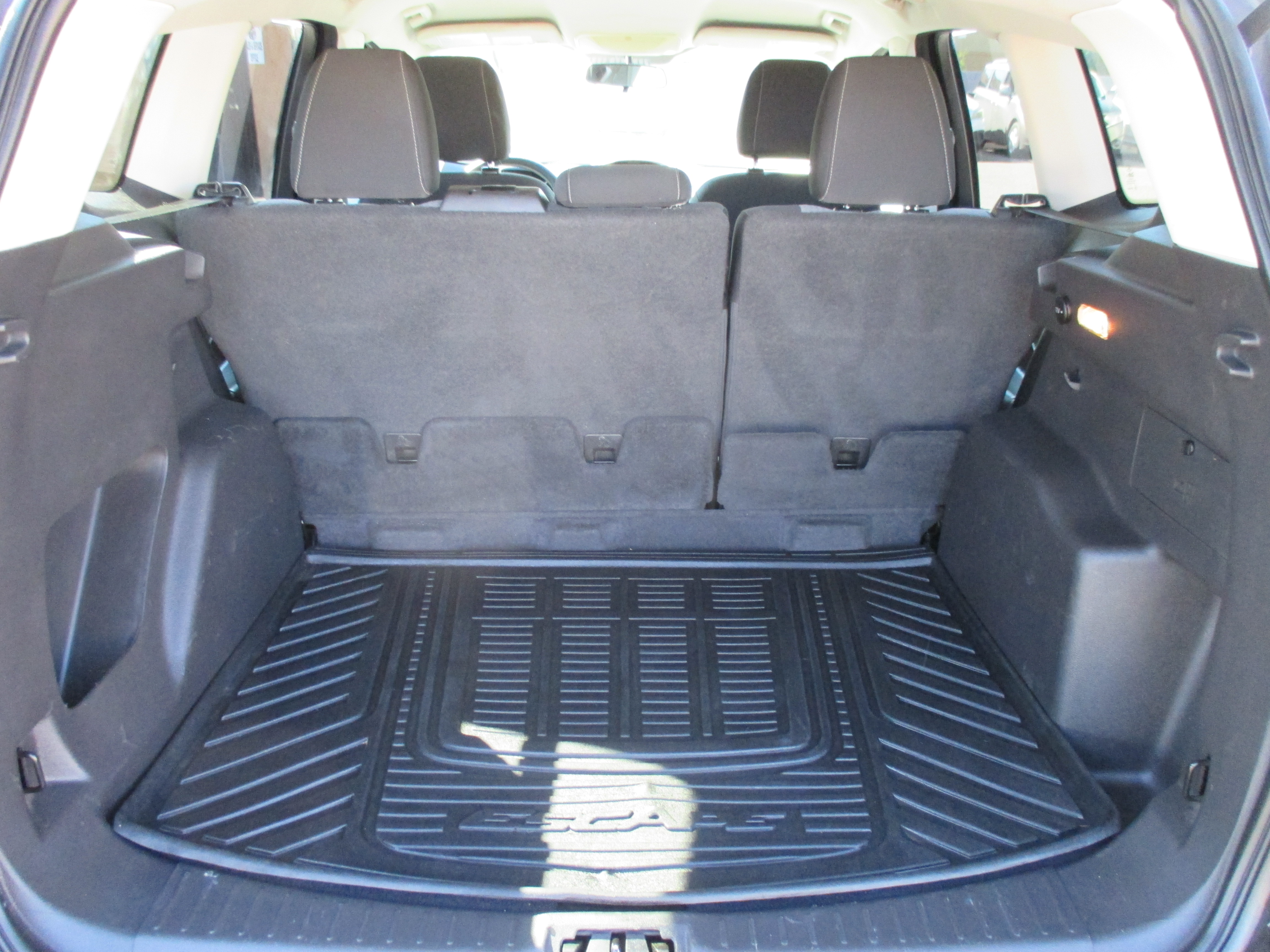 Used 2017 Ford Escape SE Sport Utility 4D FWD image 14