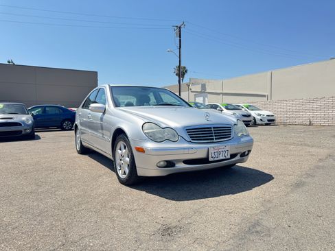 Used 2001 Mercedes-Benz C 320 Sedan image 12