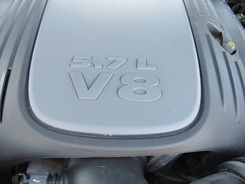 Used 2012 Dodge Challenger R/T image 11