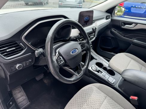 Used 2021 Ford Escape AWD SE image 8