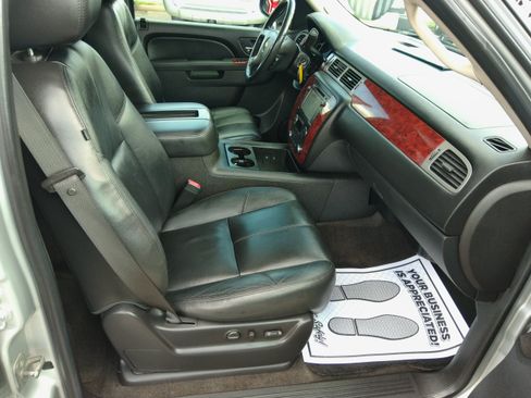 Used 2012 Chevrolet Tahoe LT image 41