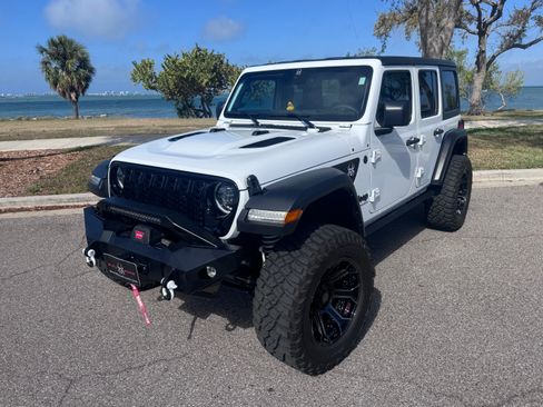Used 2024 Jeep Wrangler 4WD Unlimited Sport image 5