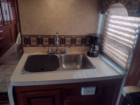 Used 2011 Ford E-450 and Econoline 450 image 39