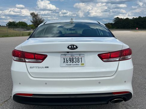Used 2018 Kia Optima LX FWD image 6