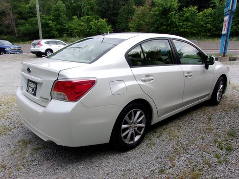 Used 2014 Subaru Impreza 2.0i Premium Sedan AWD/4WD image 5