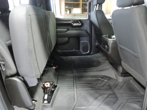 Used 2024 Chevrolet Silverado 1500 RST AWD/4WD image 33