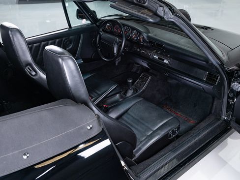Used 1991 Porsche 911 Carrera 4 image 39