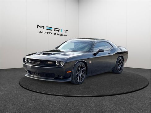 Used 2019 Dodge Challenger R/T Scat Pack image 4
