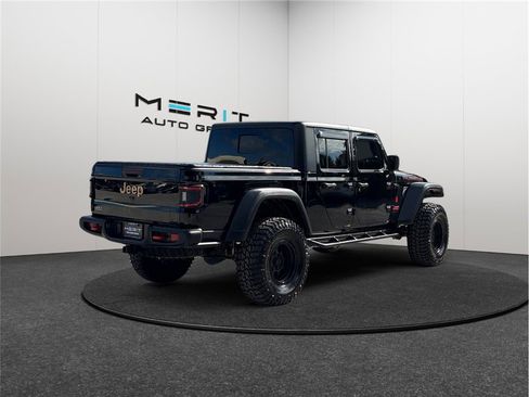 Used 2021 Jeep Gladiator Rubicon image 9